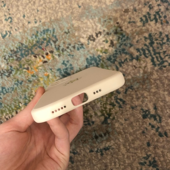 IPhone 11 pro phone case - Picture 3 of 3